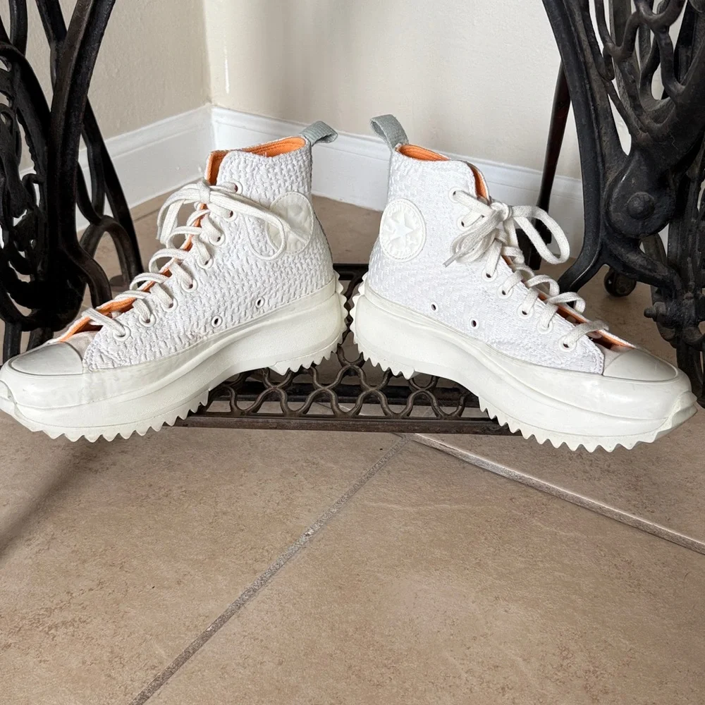 Converse Chuck Taylor White HighTop Sneakers Platform Women Size 8 Men’s Siz.6.5